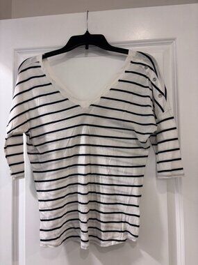 Express Stripe V Neck Short Sleeve T Shirt